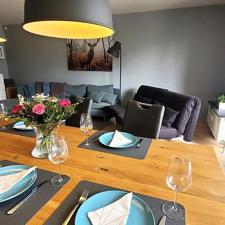 Apartment 21090 *
